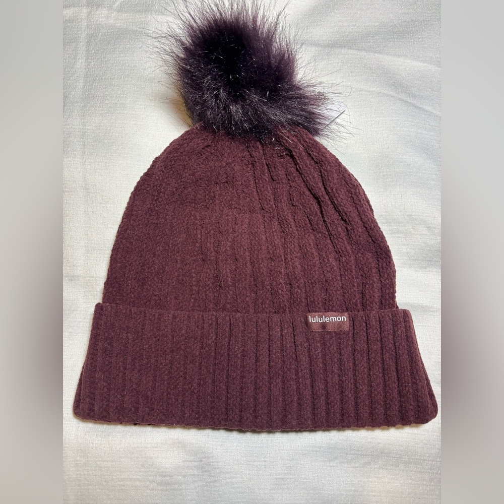 Lululemon Burgundy Women's Cable Knit Pom Beanie